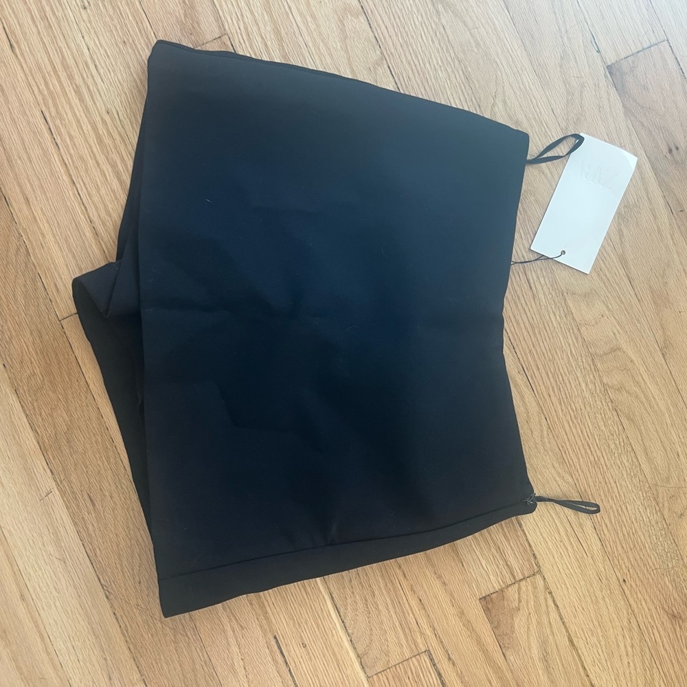 Zara Black Zippered Skort
